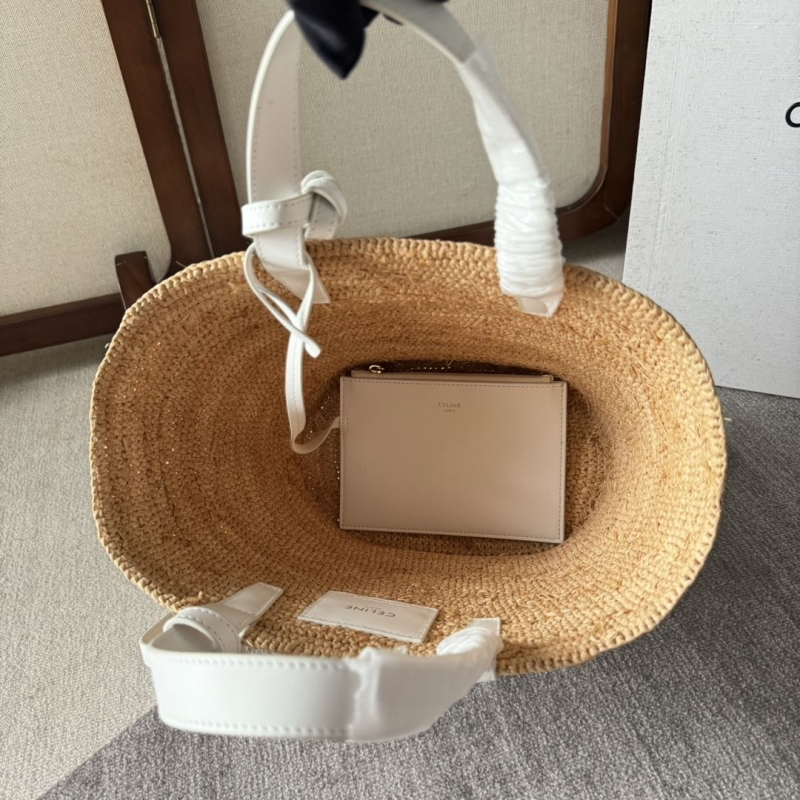 Ce1i*e bucket bags